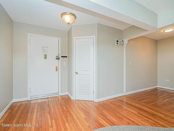 4th image of 830 Howard Ave APT 4B