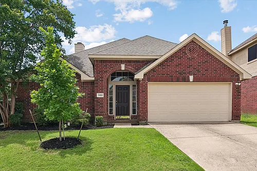 5001 Lake Crest Dr Photo 1