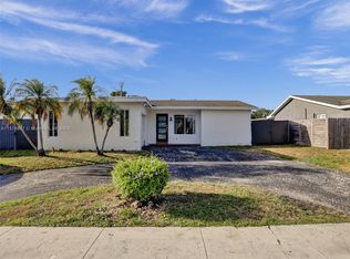 9431 Johnson St, Pembroke Pines, FL 33024
