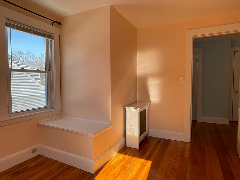 139 Oakdale Rd — Photo 32