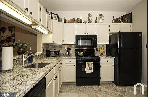 9124 Groffs Mill Dr #9124 Photo 1