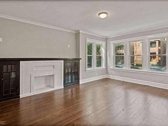 5th image of 4235 N Leavitt St #2