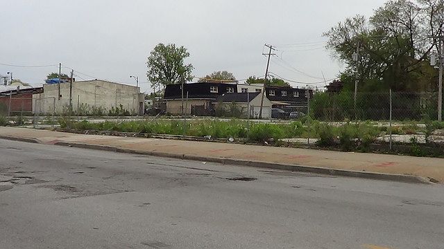 2nd image of 425 W 79th St