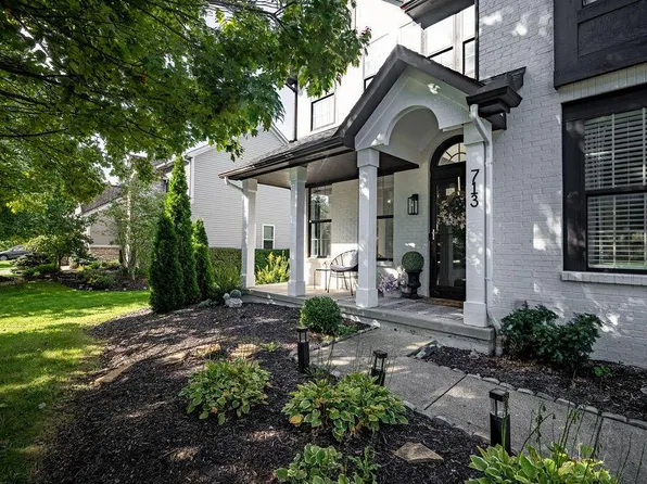 713 Blossom Ln, Pickerington, OH 43147
