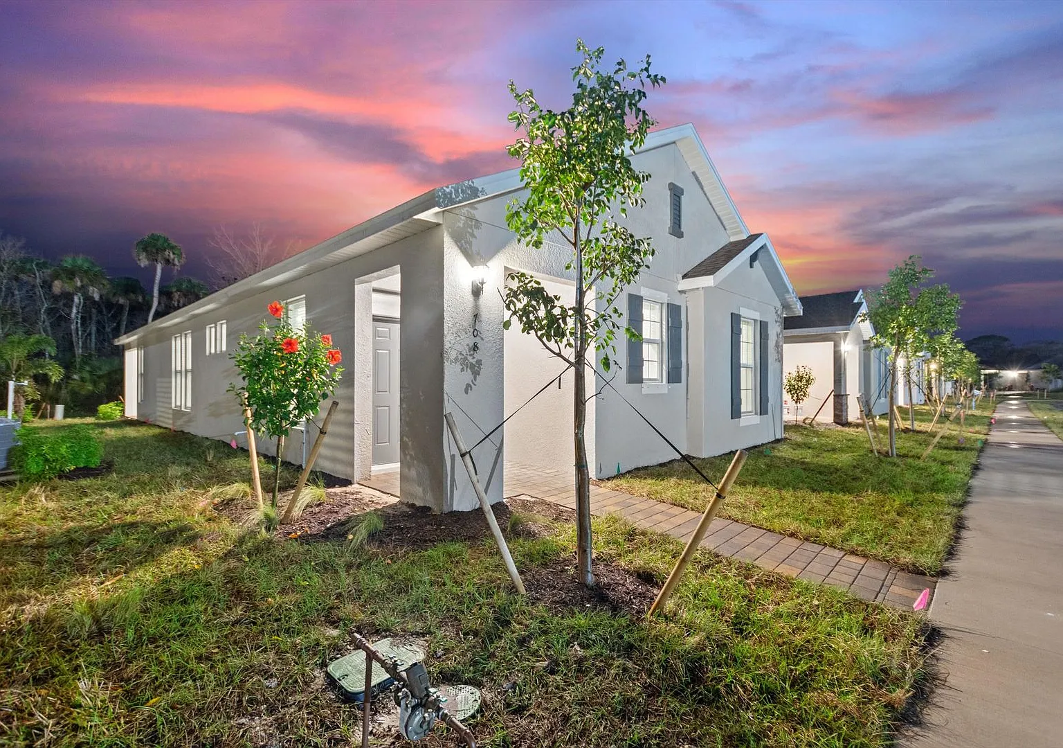 Modern Home with All the Upgrades — Photo 4