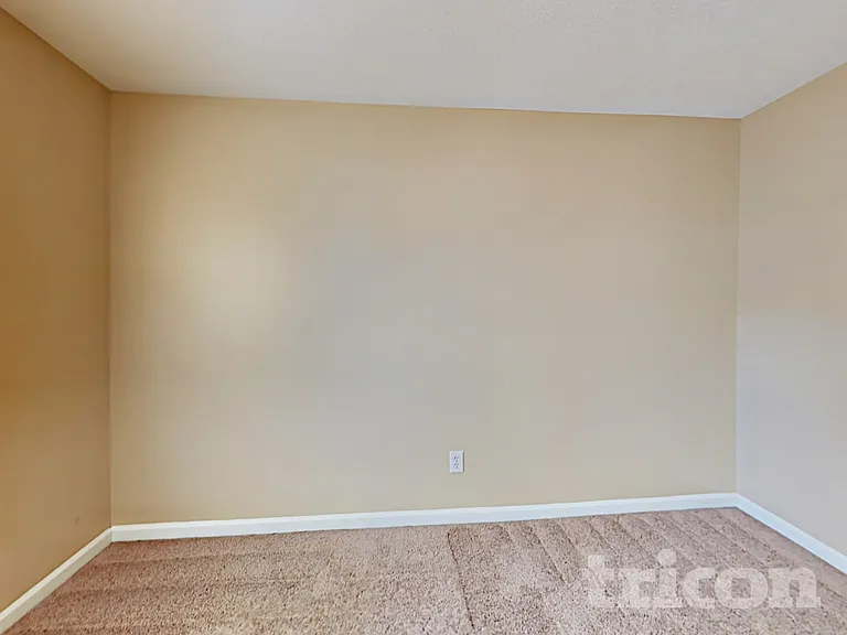 6405 Cardiff Ln — Photo 32