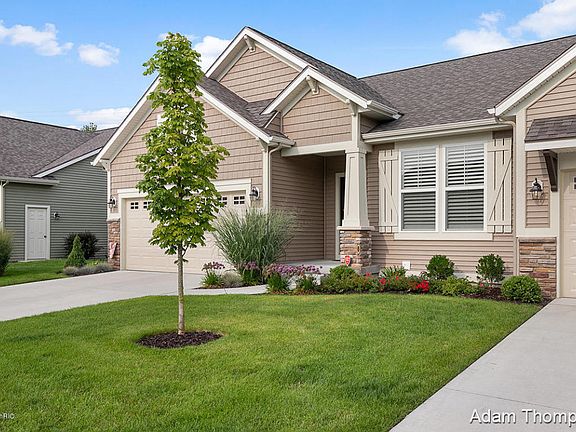 2nd image of 497 W Abbey Mill Dr SE