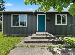 1215 Virginia St, Mount Vernon, WA 98273