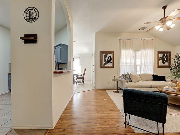 5th image of 4320 SE 56th Cir