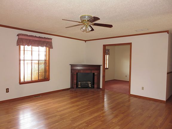5th image of 5008 Harmony Dr