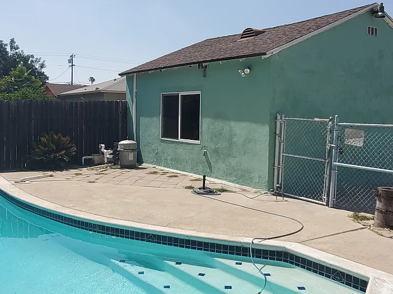 566 E Fernleaf Ave #B — Photo 9
