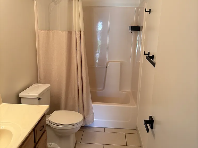 2324 Spain Dr — Photo 6