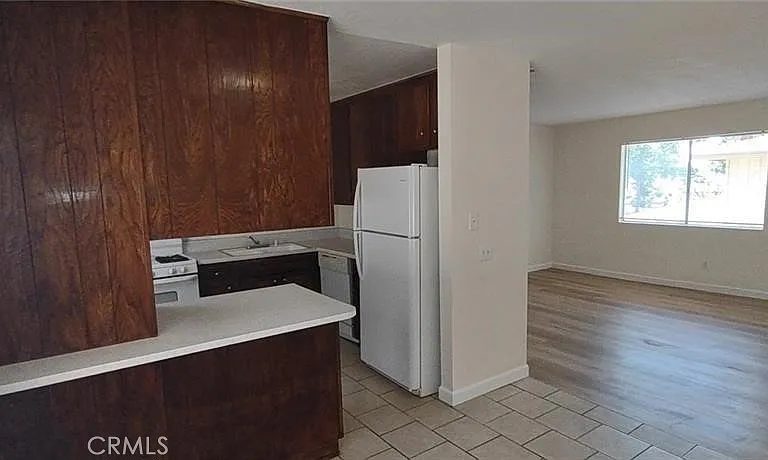 3890 N Lugo Ave — Photo 8