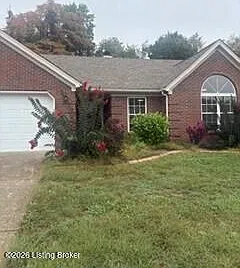 4 bed, 2.0 bath, 1759 sqft, $1,950 — Photo 2