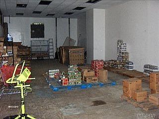 4th image of 10937 Sutphin Blvd