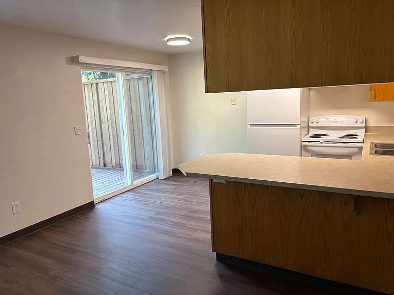 701 Birch St #3 — Photo 11