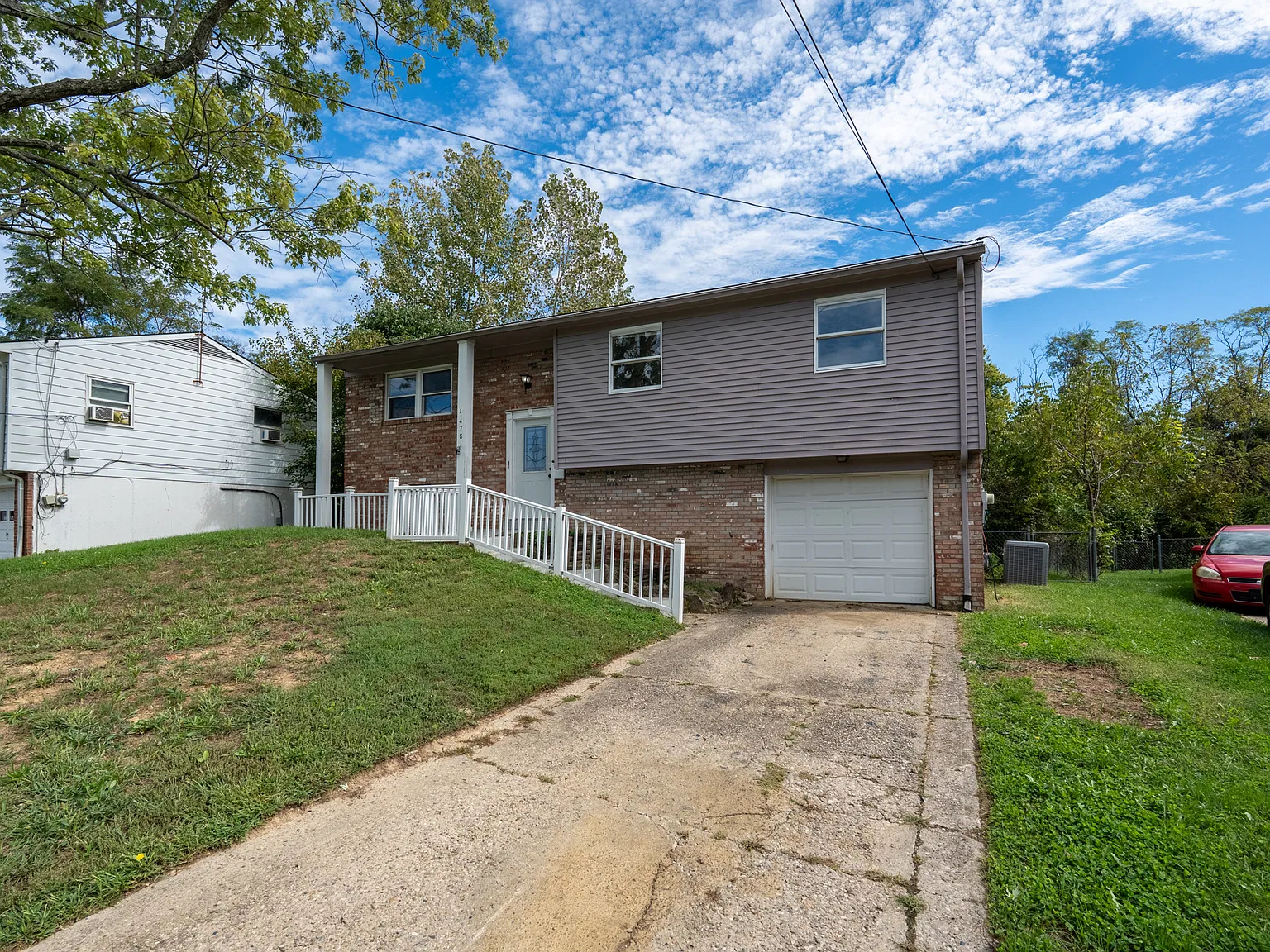4 bed, 2.5 bath, 1558 sqft, $2,100 — Photo 2