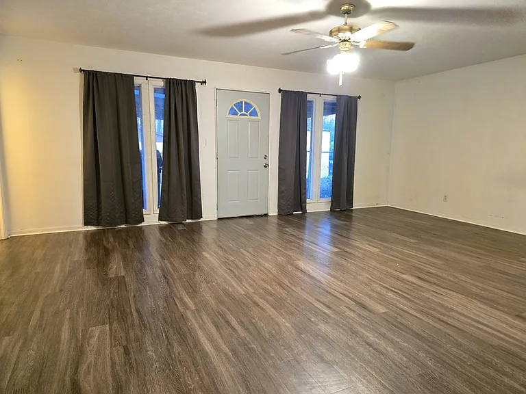 1514 State Highway 155 N — Photo 12