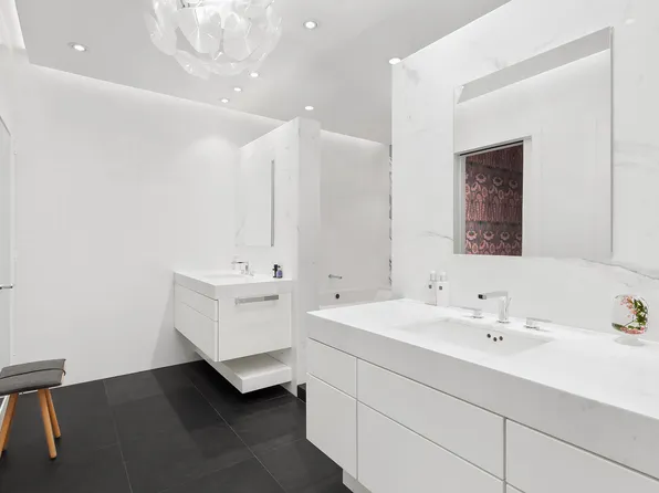 75 Grand Street image 8 of 13