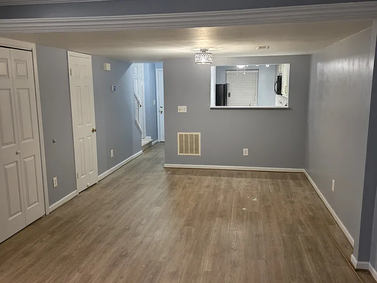 2737 Cottage Pl — Photo 6