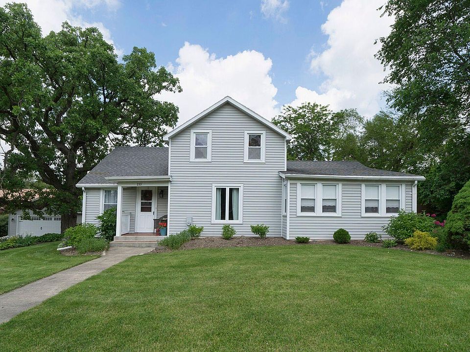 2nd image of 233 Elkhorn Rd