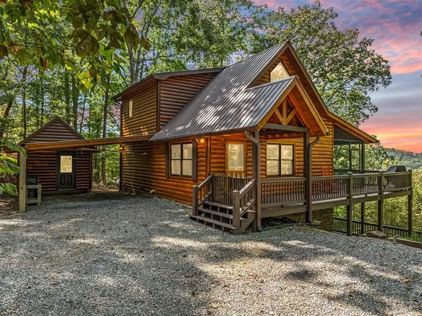 329 Carlie Trl, Blue Ridge, GA 30513