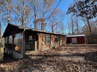 54 Buzzard Ln, Hilham, TN 38568