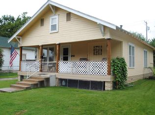 916 E Maple St, Independence, KS 67301