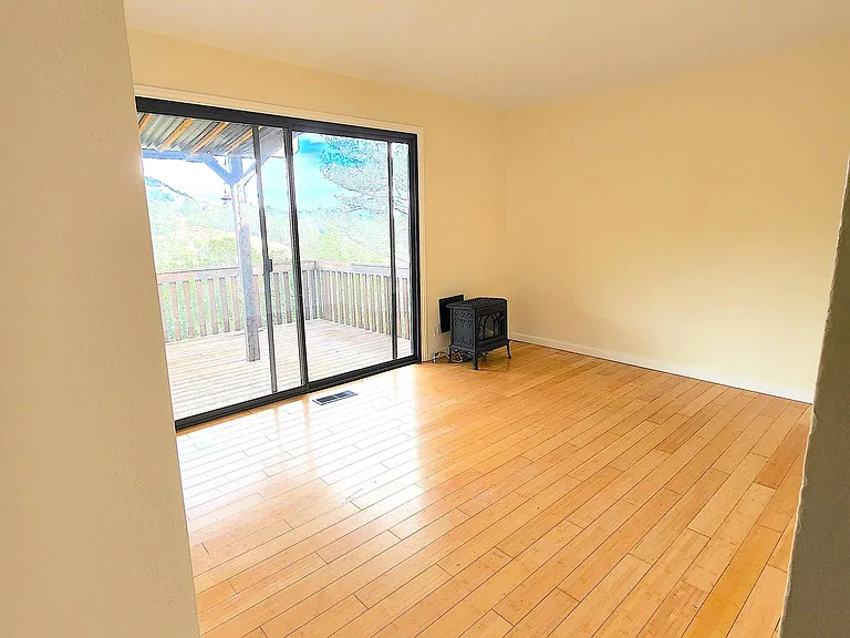 44 Aquinas Dr — Photo 25