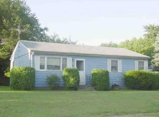 8 Old Pine Rd, Narragansett, RI 02882