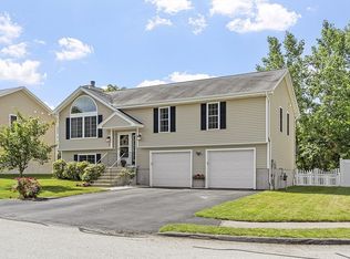 5 Holly Ter, Worcester, MA 01607