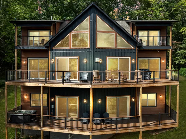 2636 Grassy Branch Loop, Sevierville, TN 37876