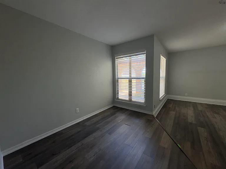 1 Surrey Cir — Photo 12