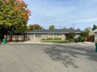 306 La Setta Dr, Lodi, CA 95242