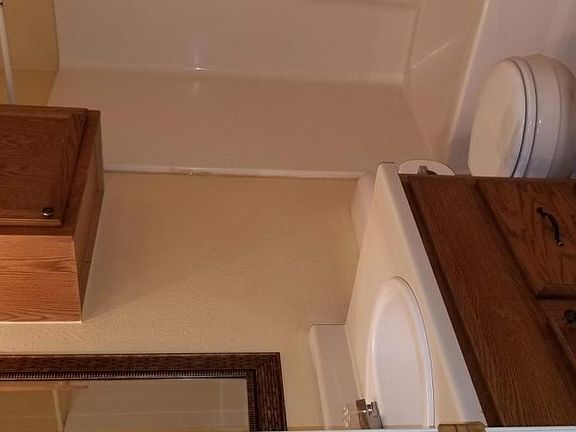 5th image of 1200 Meadowlake Dr