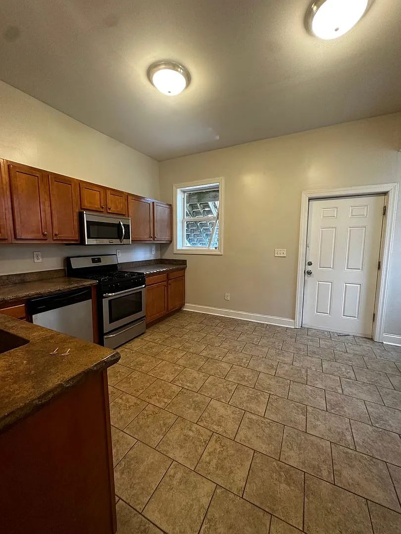 7218 Meade Street — Photo 1