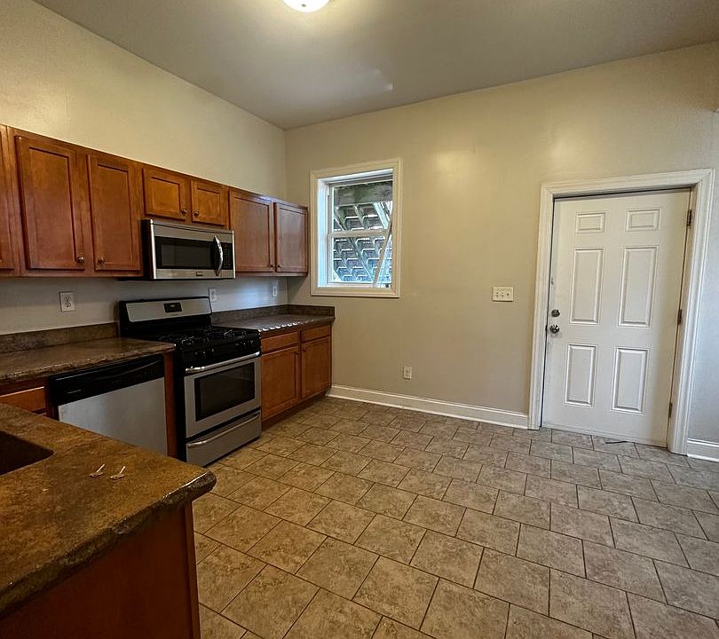 1st image of 7218 Meade St #1