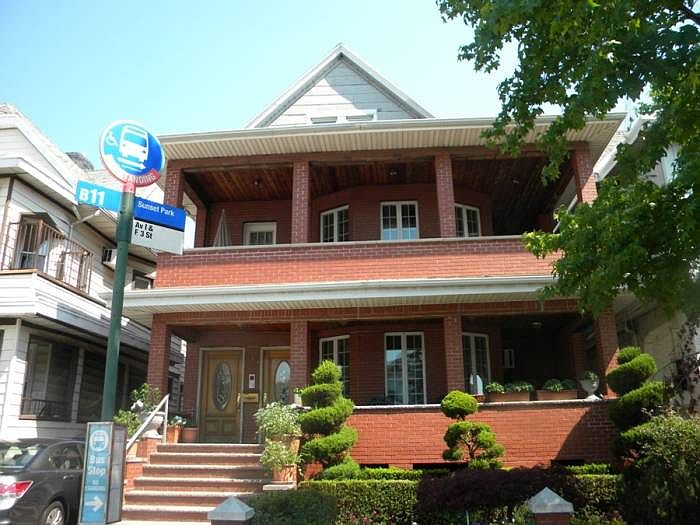 Photo 1