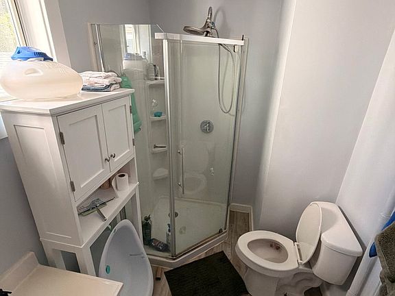 3rd image of 23 Leonard St