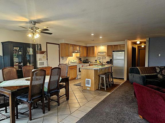 5th image of 1817 NE 7th Dr