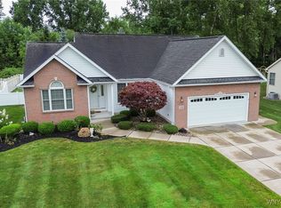 3576 Northcreek Run, North Tonawanda, NY 14120