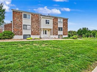 10106 W 96th Ter #D, Overland Park, KS 66214