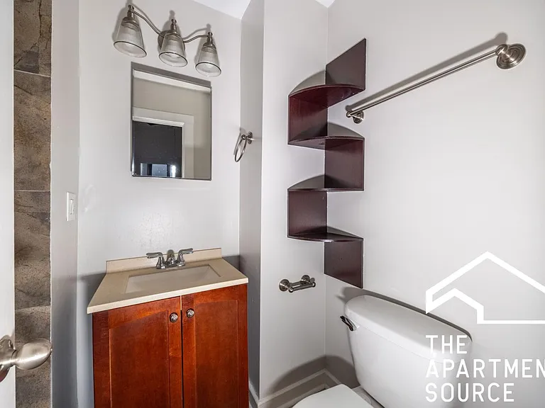 1820 S Throop St #1R — Photo 7
