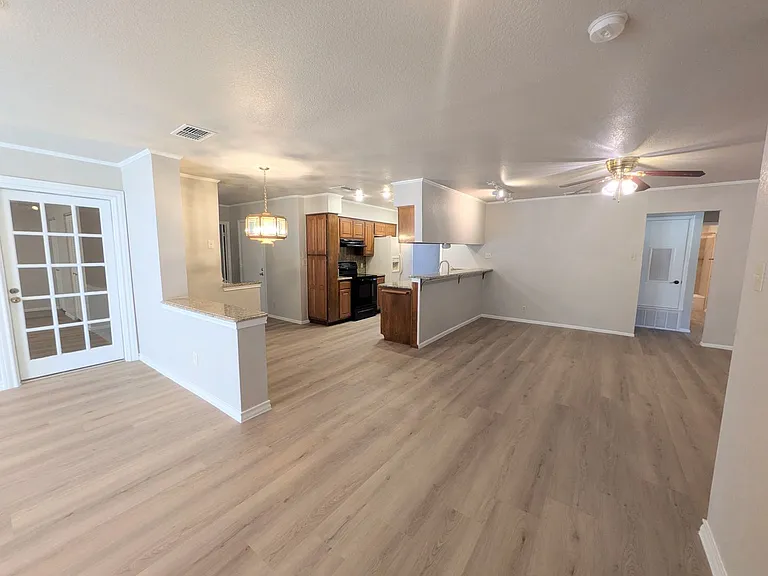 6618 Cloverbend St — Photo 22