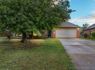 4918 S 195th Ave E, Broken Arrow, OK 74014