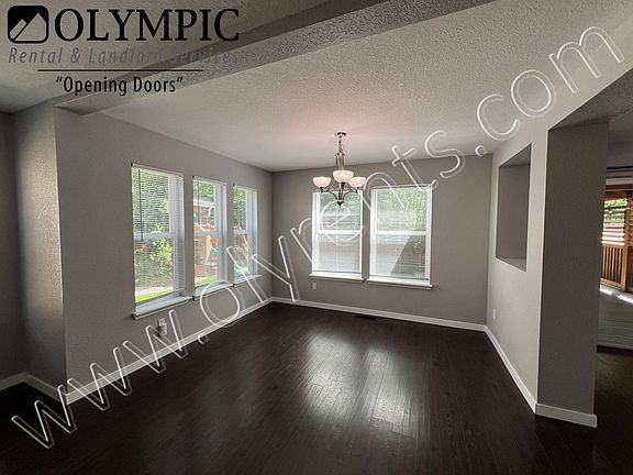 5th image of 4719 Breccea Ln SE