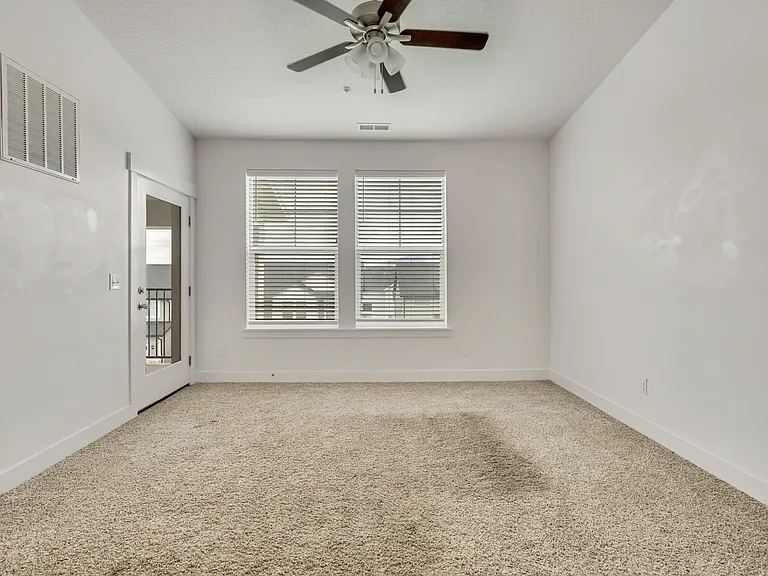 3336 W 1330 N #303 — Photo 8