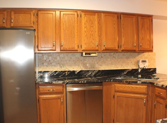 4th image of 142 White Branch Ct #D142