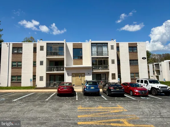 84 Welsh Tract Rd, Newark, DE 19713