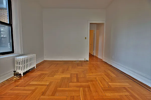 Rented by NYC Realty Brokers LLC | media 9